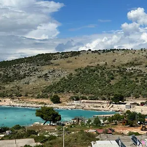 villa-nana.albaniahotels.org/